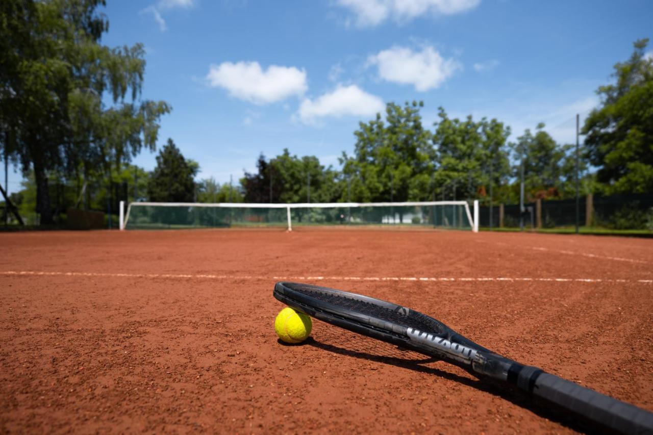 Tennis Guesthouse Ordacsehi 外观 照片
